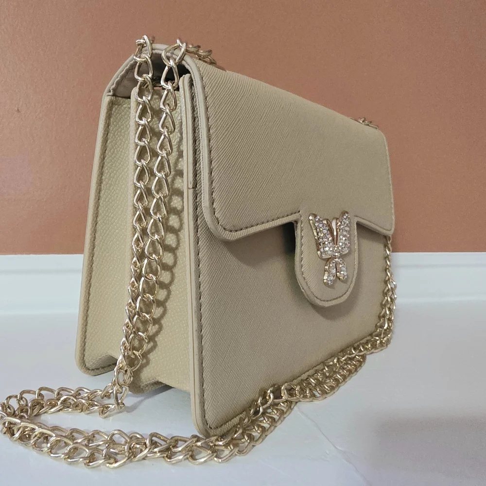 Chic‎ Beige Butterfly Chain Crossbody Bag